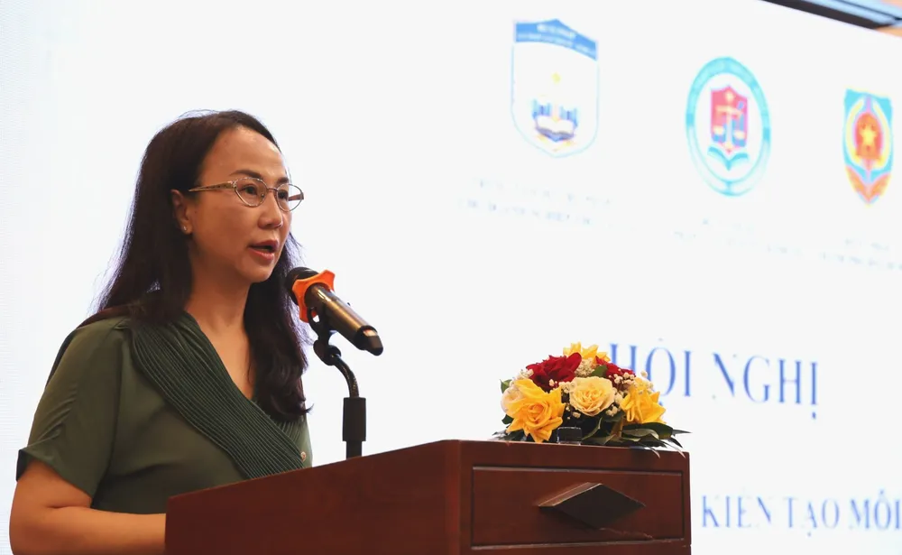 hoi nghiddat dai-h2.JPG