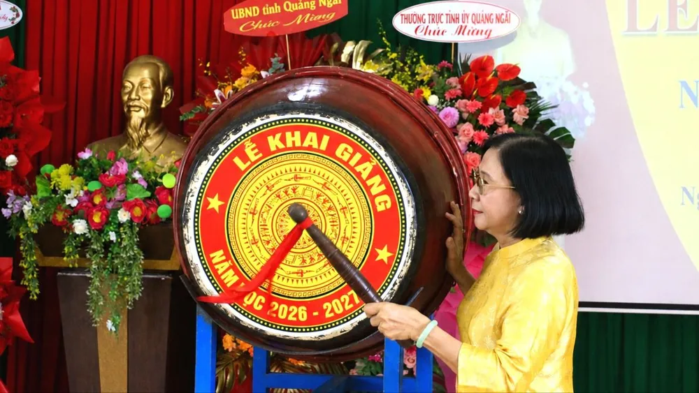 khai giang 1.jpg