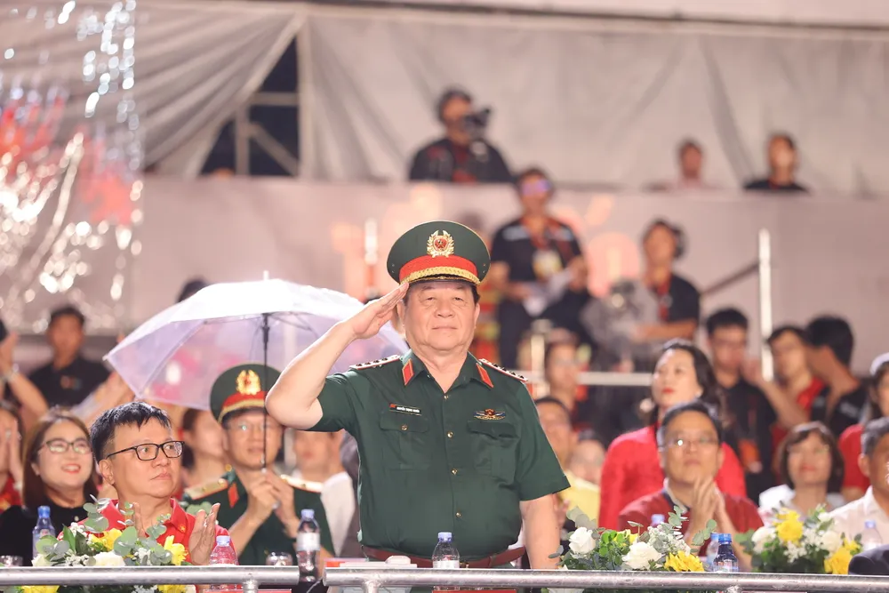 Đại tướng Nguyễn Trọng Nghĩa, Ủy viên Bộ Chính trị, Bí thư Trung ương Đảng, Chủ nhiệm Tổng cục Chính trị Quân đội nhân dân Việt Nam, tại chương trình