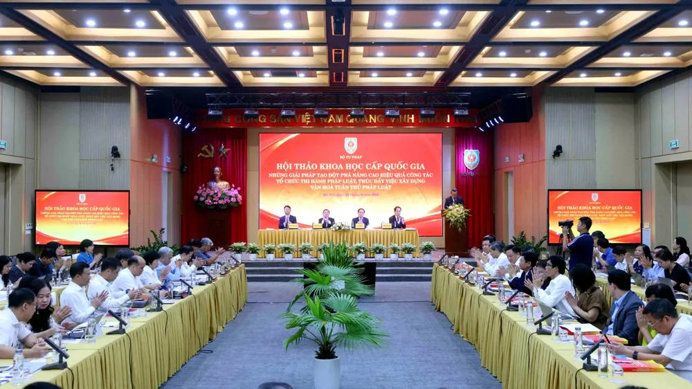 QUANG CẢNH HỘI THẢO.jpeg