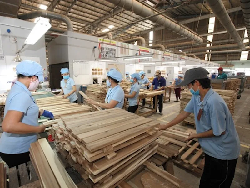 Doanh nghiệp 'xoay' theo Covid-19 để tồn tại ảnh 1