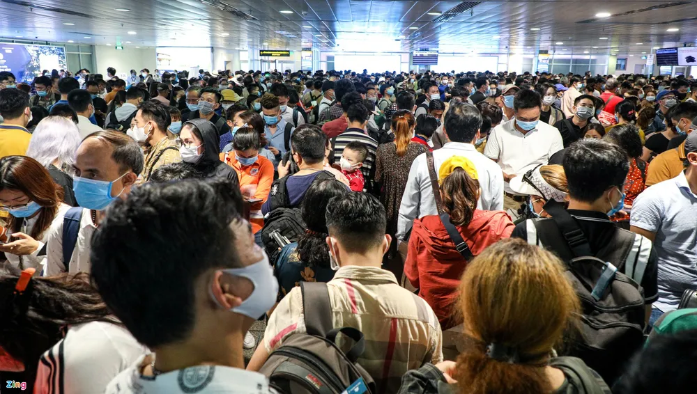 Vé máy bay Tết 2022 có thể tăng lên 10 triệu đồng nếu bỏ trần giá vé ảnh 1