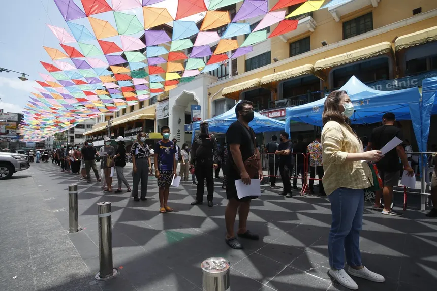 'Du lịch vaccine ở Mỹ sẽ rất tốn kém với nhiều chi phí ngầm' ảnh 1