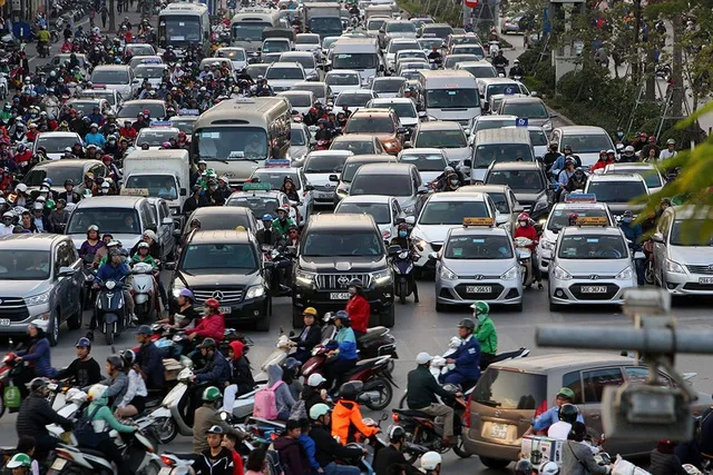 Bỏ thuế hàng tỷ đồng, người Việt cũng khó mơ xế hộp giá rẻ của Anh ảnh 1