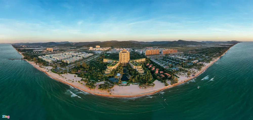 Đề xuất tiêm vaccine Covid-19 cho toàn dân Phú Quốc để mở cửa đón khách quốc tế ảnh 1