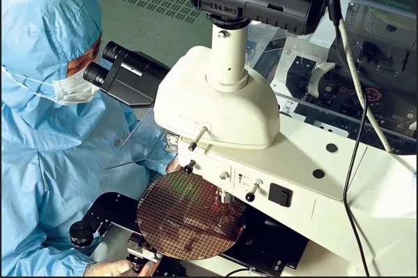 Thế giới trả giá đắt khi quá phụ thuộc vào một doanh nghiệp sản xuất chip ảnh 1