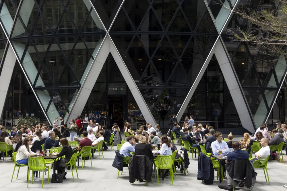 Màu xám hậu Covid-19 tại các trung tâm tài chính thế giới ảnh 3