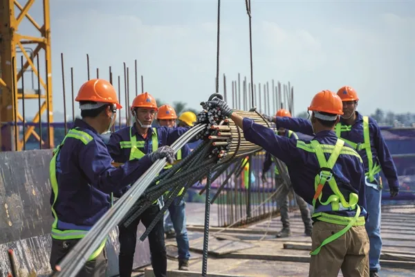 Vốn Việt tăng tốc xa bờ ảnh 1