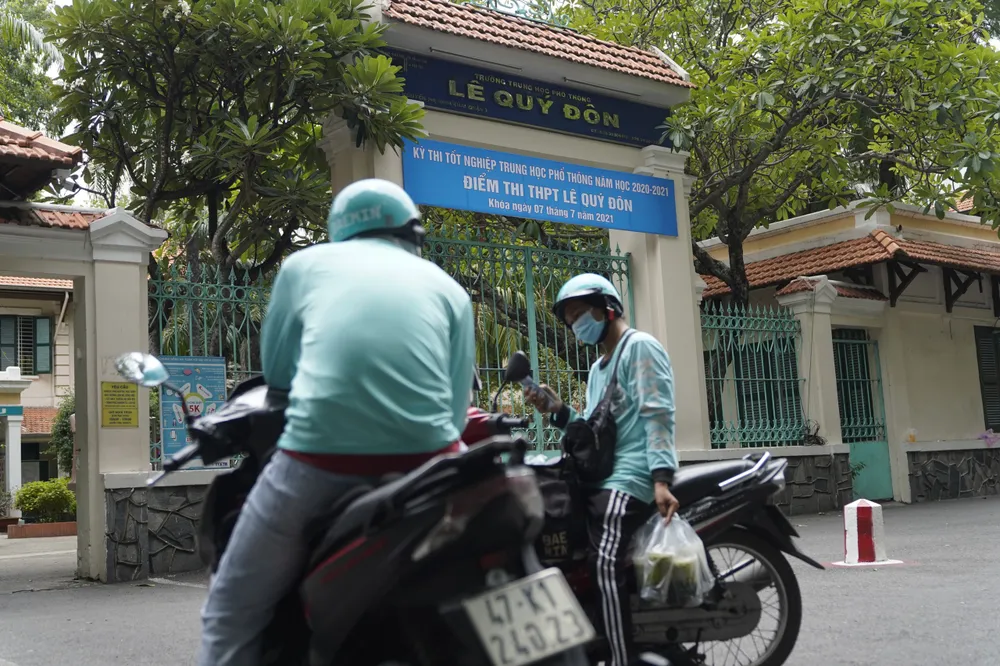 Cú sốc dịch bệnh và nỗi đau của tài xế xe ôm công nghệ ảnh 2