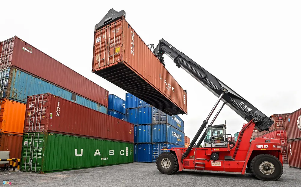 Tăng trưởng kinh tế cuối năm: Lá chắn vaccine và sống chung với dịch ảnh 3