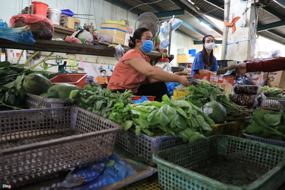 Vì sao rau tại vườn 7.000 đồng/kg, người TPHCM mua tới 30.000 đồng/kg? ảnh 3