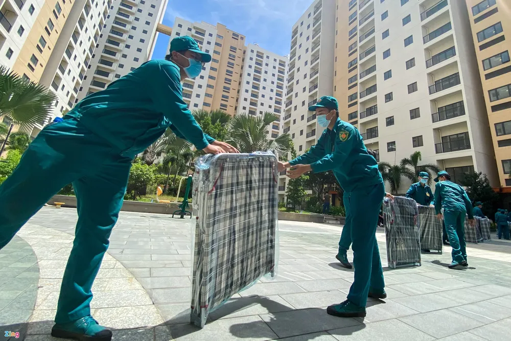 Dân chung cư ở TPHCM góp đồ, cho mượn căn hộ hỗ trợ chống dịch ảnh 3