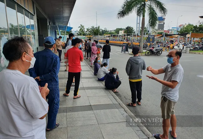 Chợ, xe lưu động, bưu điện sẽ giảm áp lực cho siêu thị ở TPHCM ảnh 1