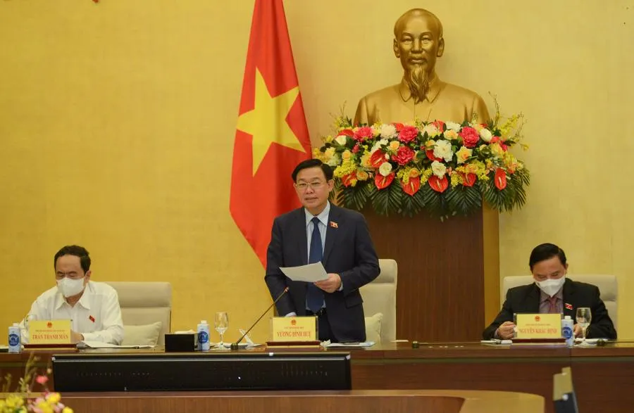 Chính phủ đề nghị được áp dụng biện pháp chống dịch như trong điều kiện ban bố tình trạng khẩn cấp ảnh 1