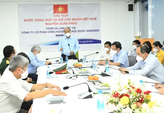 Chủ tịch nước yêu cầu Bộ Y tế tháo gỡ thủ tục, cấp phép vaccine Covid-19 Nanocovax ảnh 1