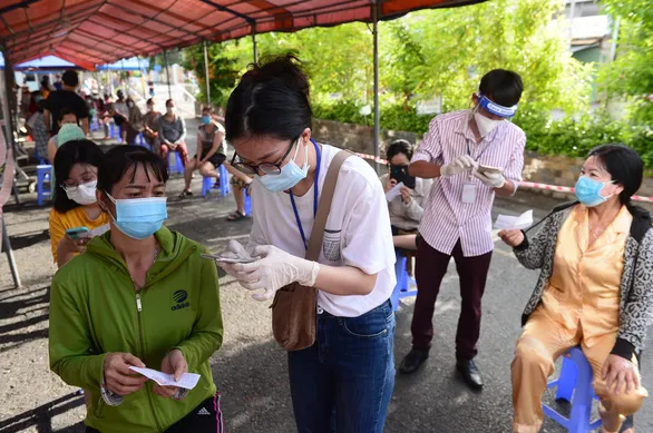 4.0 hỗ trợ chống dịch: Một người dân gần chục cái app ảnh 2