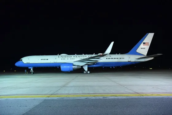 Phó Tổng thống Hoa Kỳ Kamala Harris đến Hà Nội, bắt đầu chuyến thăm Việt Nam ảnh 4