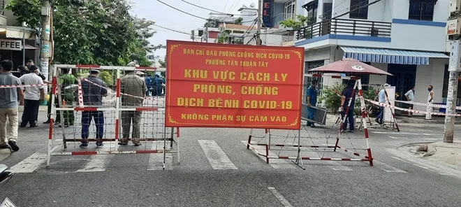 Quận đầu tiên ở TPHCM kiểm soát được dịch Covid-19 ảnh 1