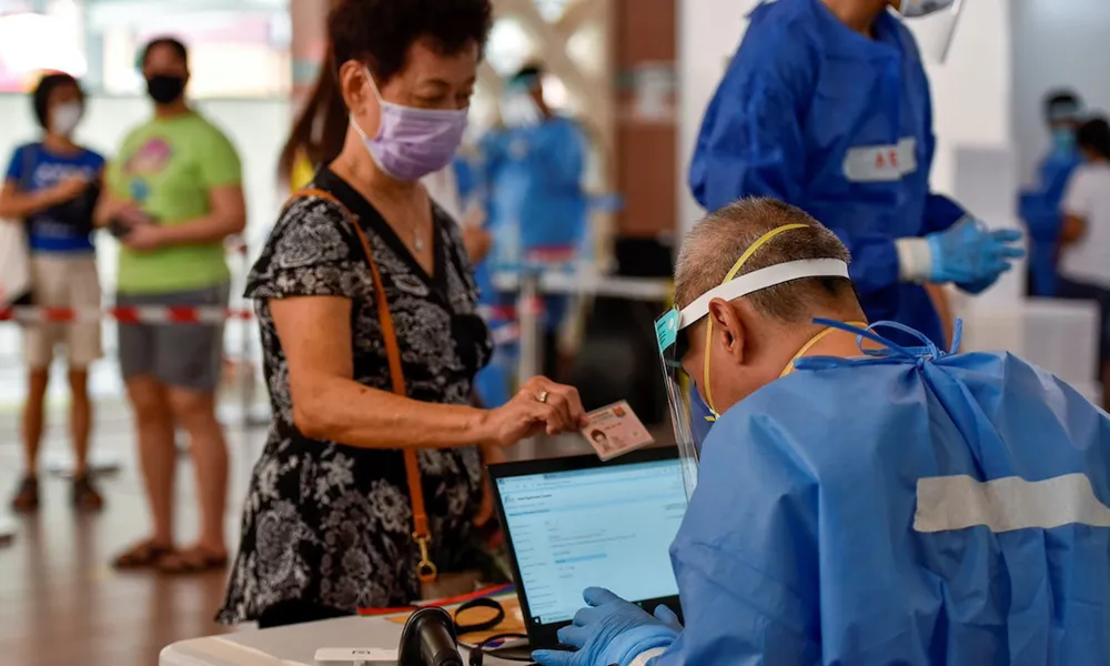 Châu Á thận trọng mở cửa giữa Covid-19 ảnh 2