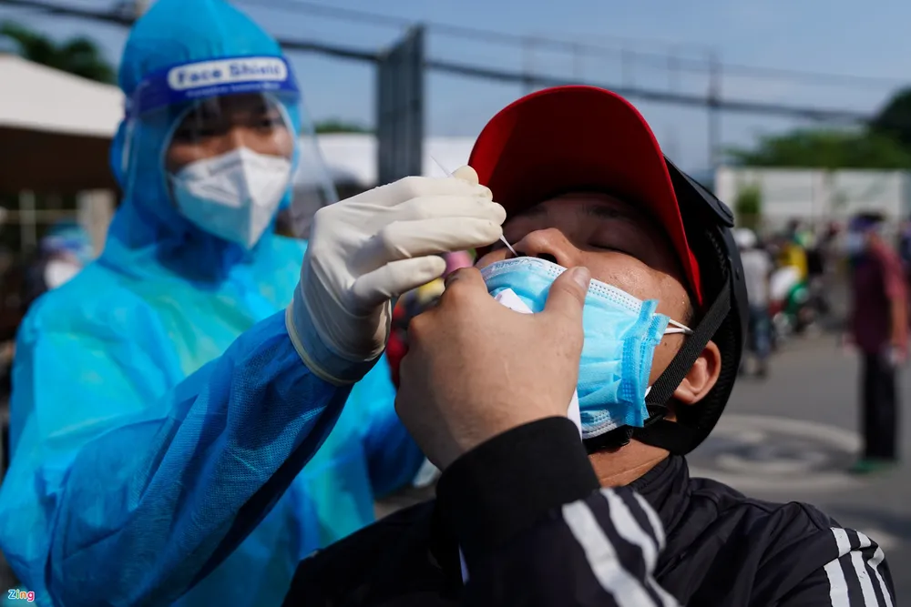 đưa người dân TP.HCM về quê ảnh 2 dua nguoi dan TP.HCM ve que anh 2