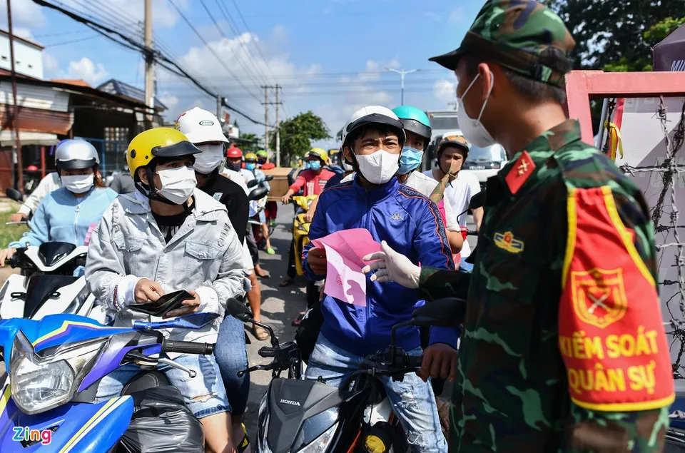 Chủ tịch UBND TPHCM Phan Văn Mãi: Sắp tới người dân trở lại TPHCM sẽ có chỗ ở tốt hơn ảnh 1