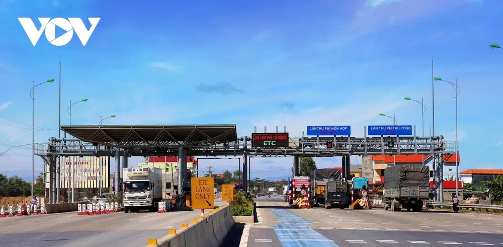 Hệ thống thu phí tự động được triển khai tại 112 trạm thu phí trên toàn quốc do ePass và VETC vận hành, kết nối hệ thống tính cước, lưu trữ thông tin của khách hàng.