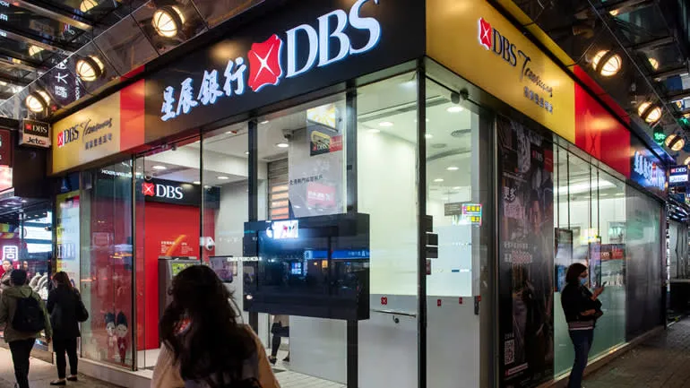 Banks in Asia face multibillion-dollar revenue hit from coronavirus ảnh 3