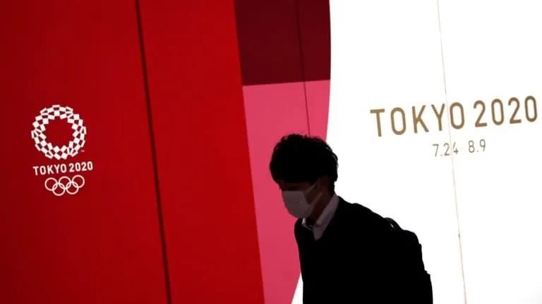In costly blow to Tokyo, Olympics are postponed a year ảnh 1