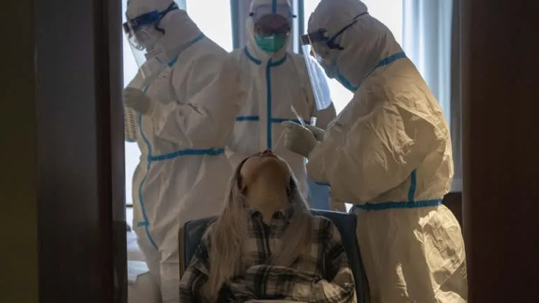 Coronavirus latest: Japan to send cloth face masks to every household ảnh 5