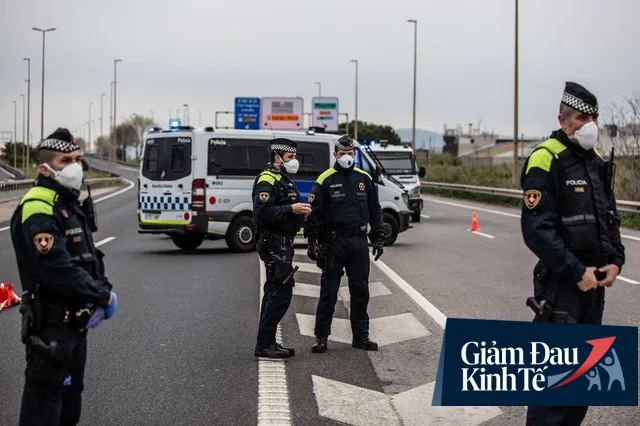 Đại dịch Covid-19 sẽ buộc châu Âu phải ra quyết định về số phận Italy - Ảnh 1.