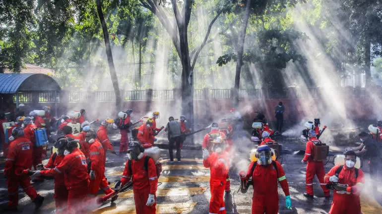 Indonesia in 'worst' position as coronavirus attacks ASEAN bloc ảnh 4