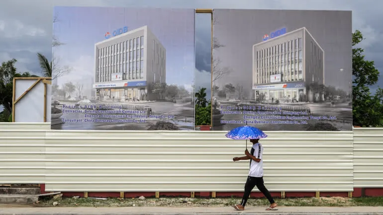 Coronavirus gives China an edge as it expands sway in the Pacific ảnh 1