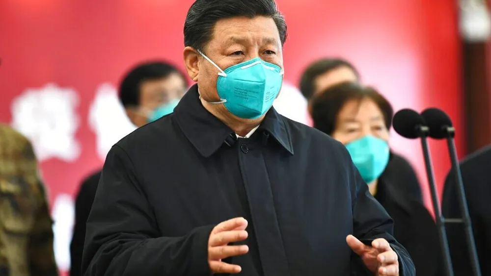 Trong bức ảnh chụp ngày 10-3-2020 của Tân Hoa Xã của Trung Quốc, Chủ tịch Trung Quốc Tập Cận Bình nói chuyện bằng video với bệnh nhân và nhân viên y tế tại Bệnh viện Huoshenshan ở Vũ Hán, trung tâm tỉnh Hồ Bắc của Trung Quốc. (Xie Huanchi / Tân Hoa Xã)