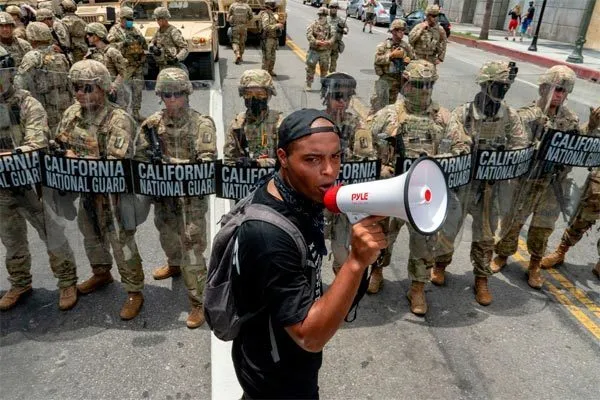 Điều lạ lẫm trong các cuộc biểu tình đang làm náo loạn nước Mỹ