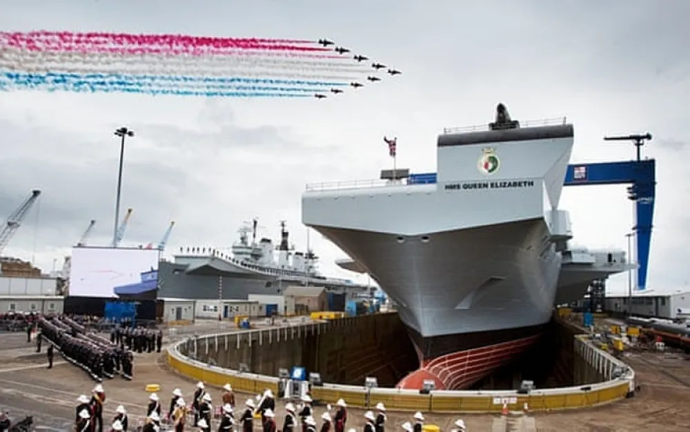 Tàu sân bay mới đóng của Anh. Ảnh: Guardian.