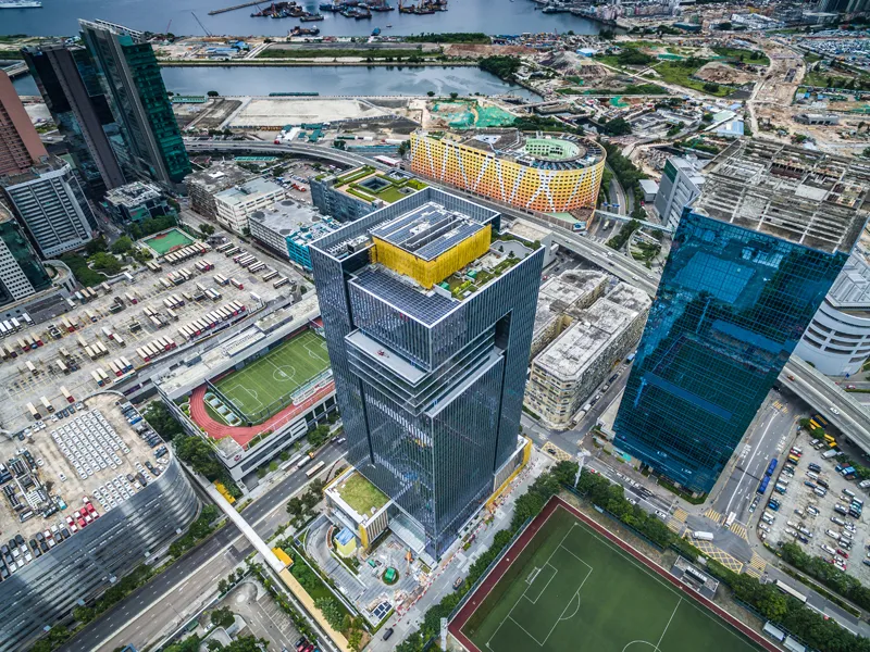 Ông trùm bất động sản Hồng Kông mất hàng tỷ USD trong cuộc chiến với những kẻ đòi nợ thuê ảnh 1