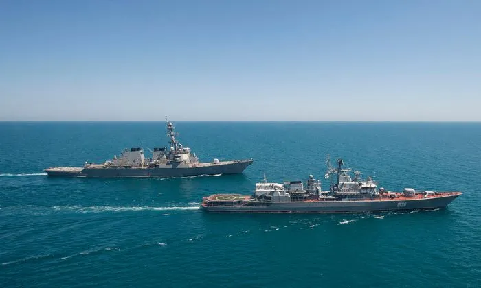 Tiết lộ sốc: Khu trục hạm Mỹ sẵn sàng khai hỏa nếu Nga tấn công tàu chiến Anh ảnh 1 Tiết lộ sốc: Khu trục hạm Mỹ sẵn sàng khai hỏa nếu Nga tấn công tàu chiến Anh ảnh 1