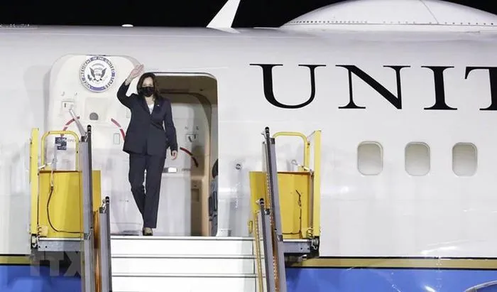 Phó Tổng thống Mỹ Kamala Harris đã đến Việt Nam và sẽ có những hoạt động gì? ảnh 4 Phó Tổng thống Mỹ Kamala Harris đã đến Việt Nam và sẽ có những hoạt động gì? ảnh 4