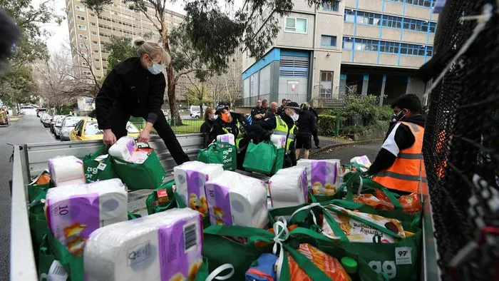 Cuộc sống bên trong thành phố bị phong tỏa lâu nhất thế giới vì COVID-19 ảnh 4