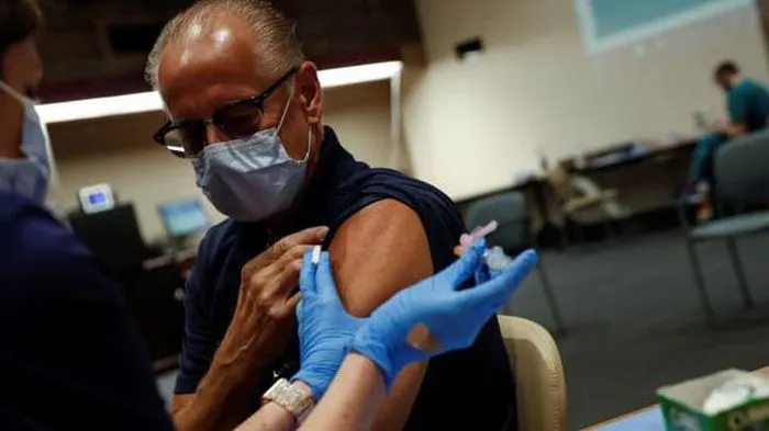 Moderna cho biết có thể sẽ có vắc xin chống biến chủng Omicron vào đầu năm 2022 ảnh 1 Moderna cho biết có thể sẽ có vắc xin chống biến chủng Omicron vào đầu năm 2022 ảnh 1