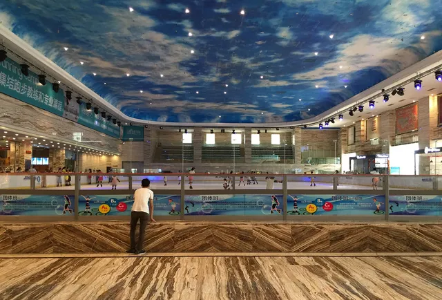 Quá khứ thăng trầm của Tòa nhà lớn nhất thế giới ở Trung Quốc: Ông chủ bị bắt ngay trước ngày khai trương, mất trắng tài sản sau 5 năm điều tra được kết luận trong sạch - Ảnh 1.