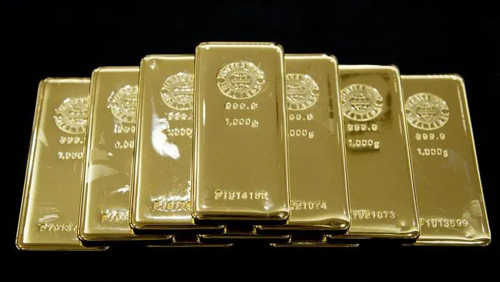 Vàng thế giới 25/7: Giảm nhẹ khi các nhà đầu tư tập trung vào dữ liệu kinh tế Mỹ