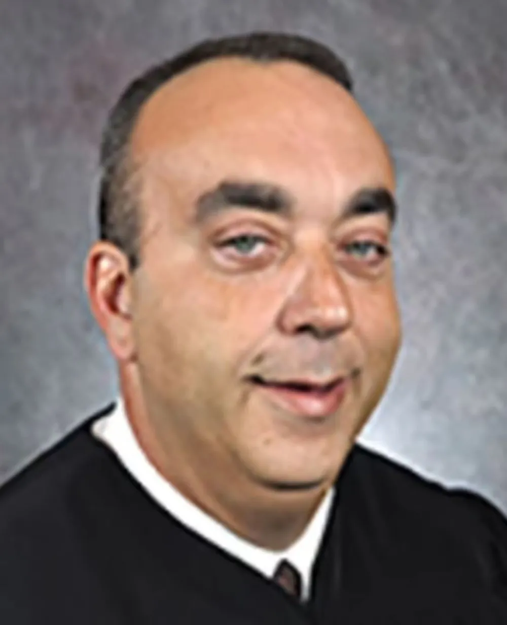 Thẩm phán Tòa án quận Kevin Mullins đã bị bắn chết trong phòng làm việc của mình. Ảnh / Tòa án Công lý Kentucky