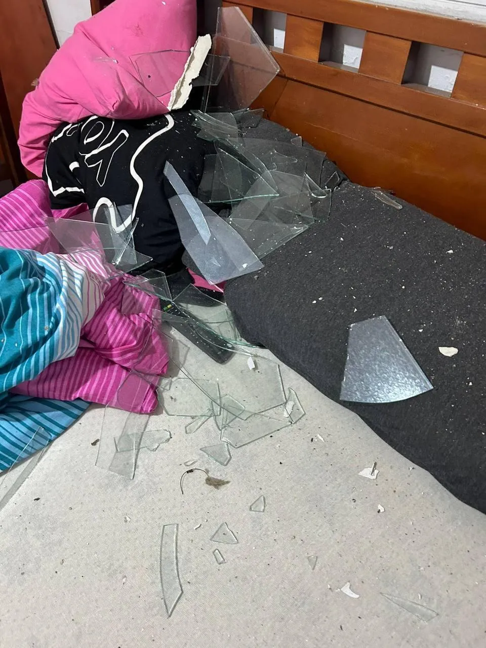 Tên lửa Yemen tấn công miền trung Israel, 6 người bị thương ảnh 6