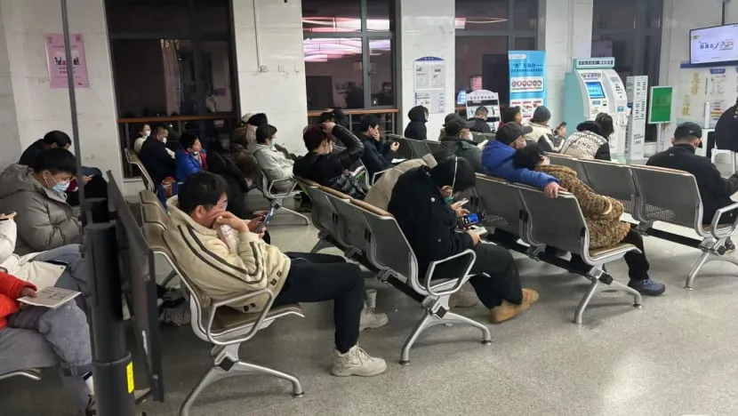 Một người dùng ứng dụng Xiaohongshu ở Thượng Hải cho biết thời gian chờ đợi tại một bệnh viện địa phương trung bình là ba giờ. (Ảnh: Xiaohongshu/是星辰吖)