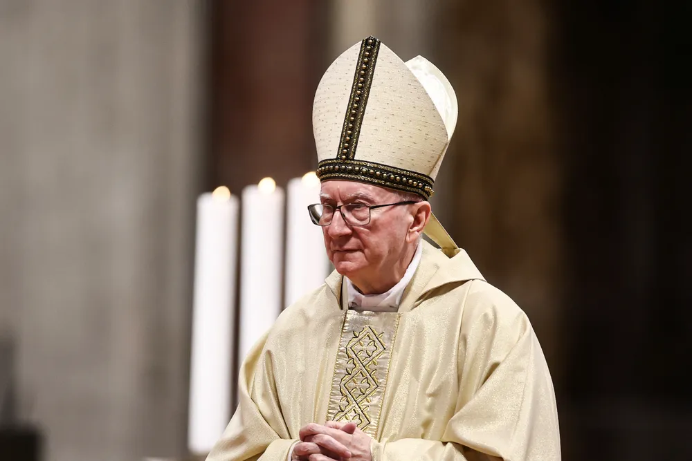 Đức Hồng y Pietro Parolin chủ trì Thánh lễ tưởng niệm 20 năm ngày mất của Đức Giáo hoàng John Paul II tại Vương cung thánh đường Thánh Phêrô, Vatican ngày 2 tháng 4 năm 2025.