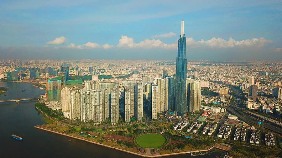 "Dock and Deck": Vietnam's Strategic Chance to Build an International Financial Center