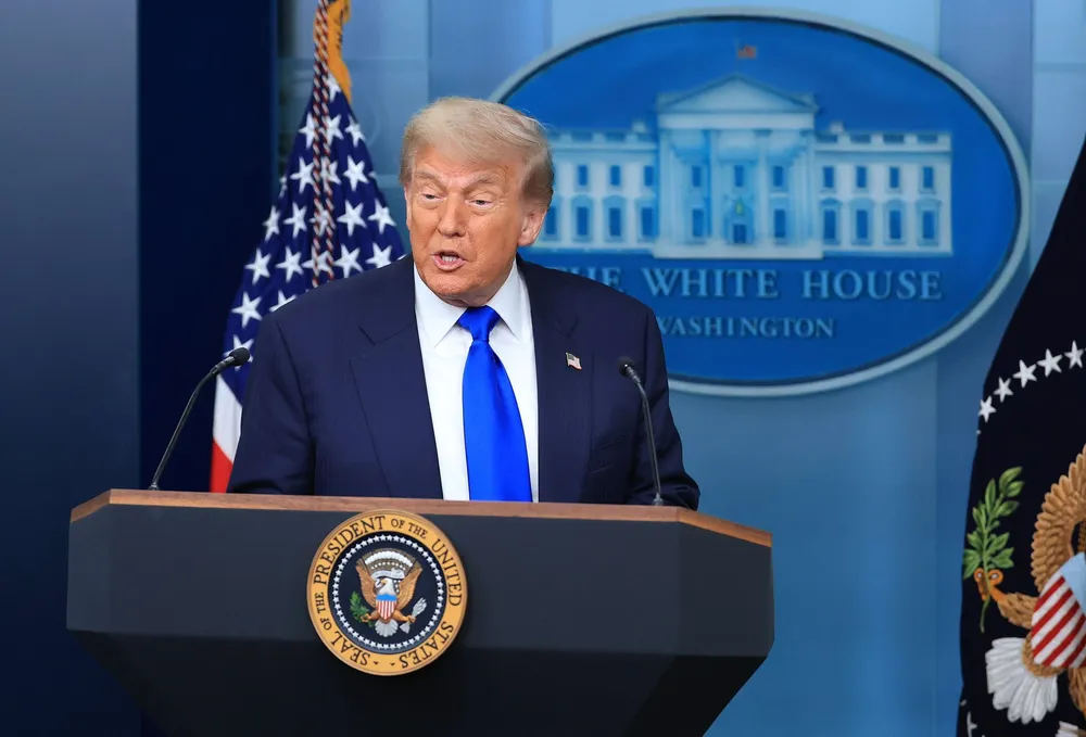 Tại sao ông Trump nhắm vào các đối tác thương mại nhỏ?