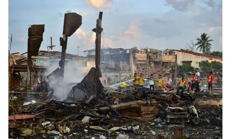 Nổ nhà máy pháo hoa ở Thái Lan, 9 người thiệt mạng