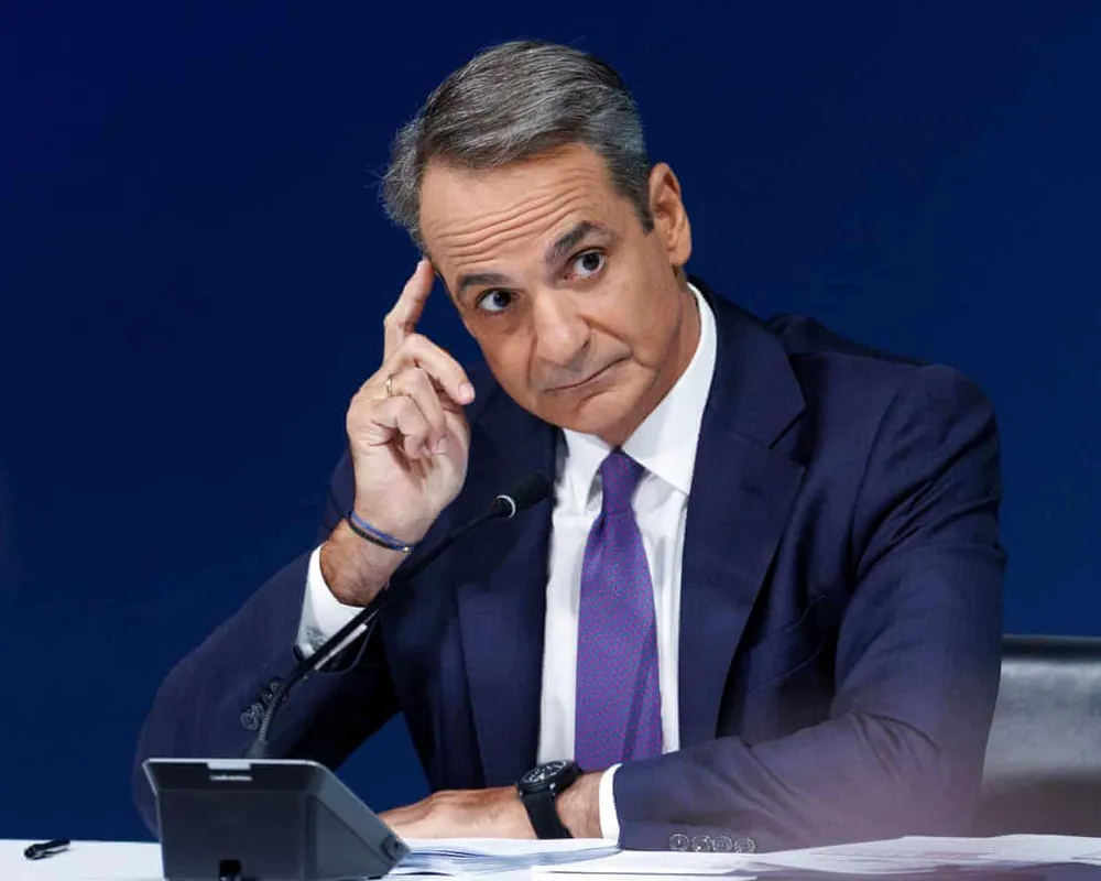 Thủ tướng Hy Lạp Kyriakos Mitsotakis gọi tỷ lệ sinh giảm của đất nước là 'mối đe dọa quốc gia'. Ảnh: Achilleas Chiras/EPA